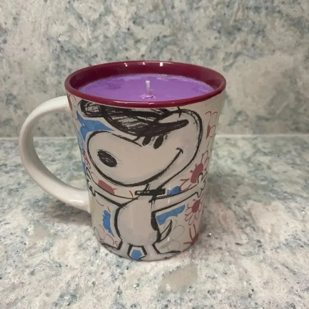 Snoopy Strawberry Acai Candle